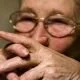 Бабушка пристыдила снайпершу АТО: надо жить для семьи, а не воевать за олигархов